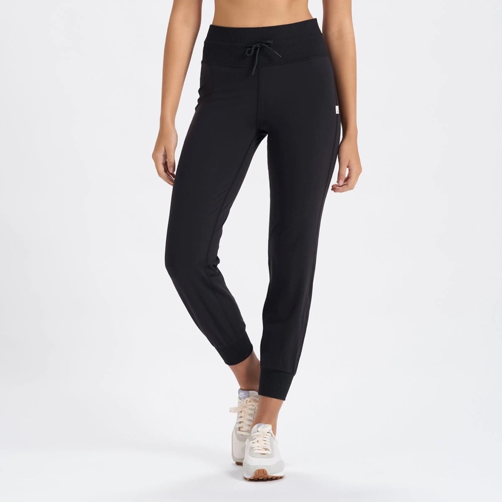 Vuori Daily Jogger (black)